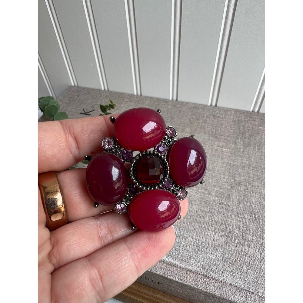 Magenta Cabochon Brooch Vintage Lucite Pendant Medieval Renaissance - Picture 6 of 7